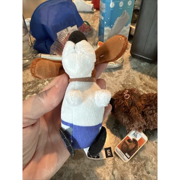 Secret Life Of Pets Set Of 2 Duke And Pops Happy Meal Toys 5” Long - Picture 9 of 16